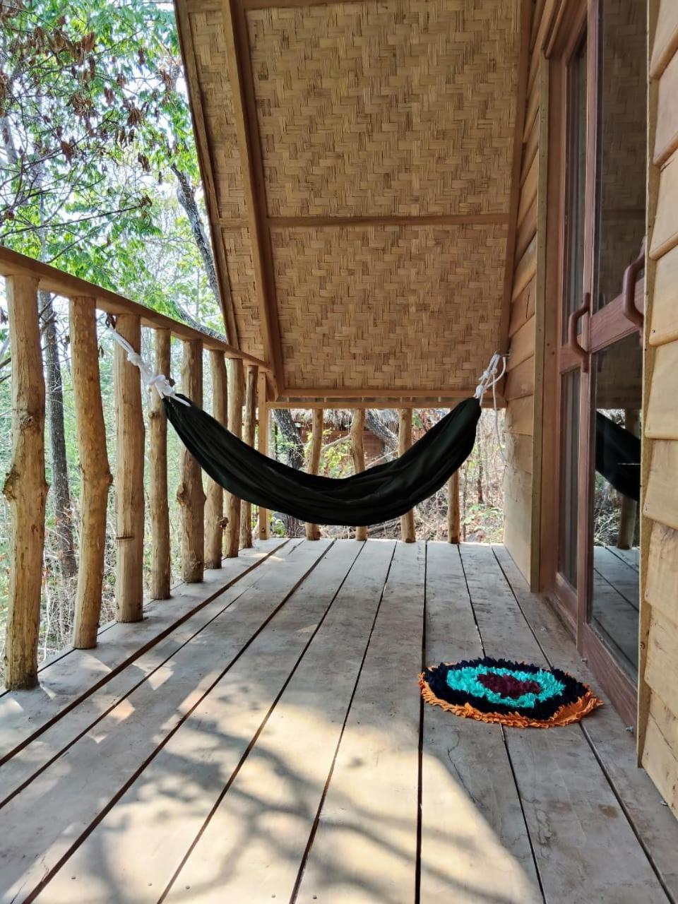 Ban Kiangtat Fandee Island Treehouses & Ziplines - Tad Lo, Bolaven Loop Pakse מראה חיצוני תמונה